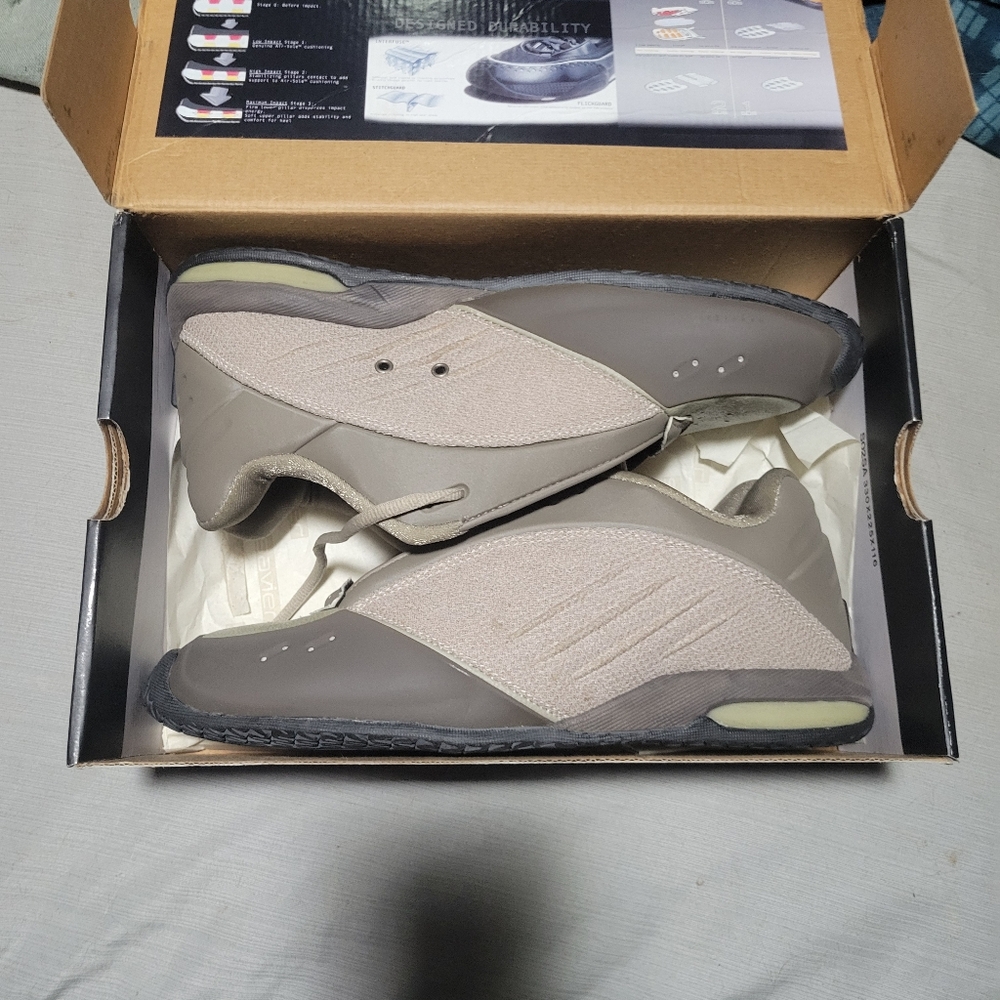 Savier Shoes (Nike) dead stock Brad stable size 11